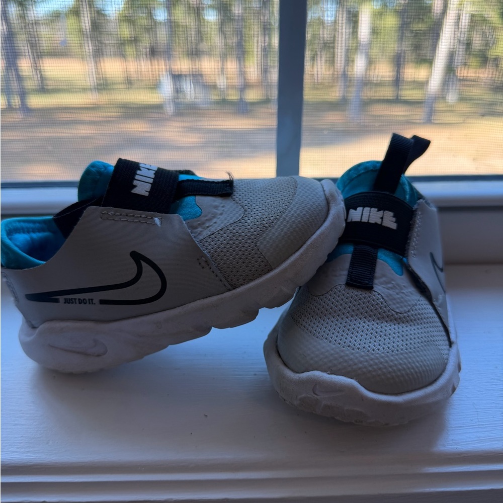 Nike Kids Sneakers - Gray and Teal